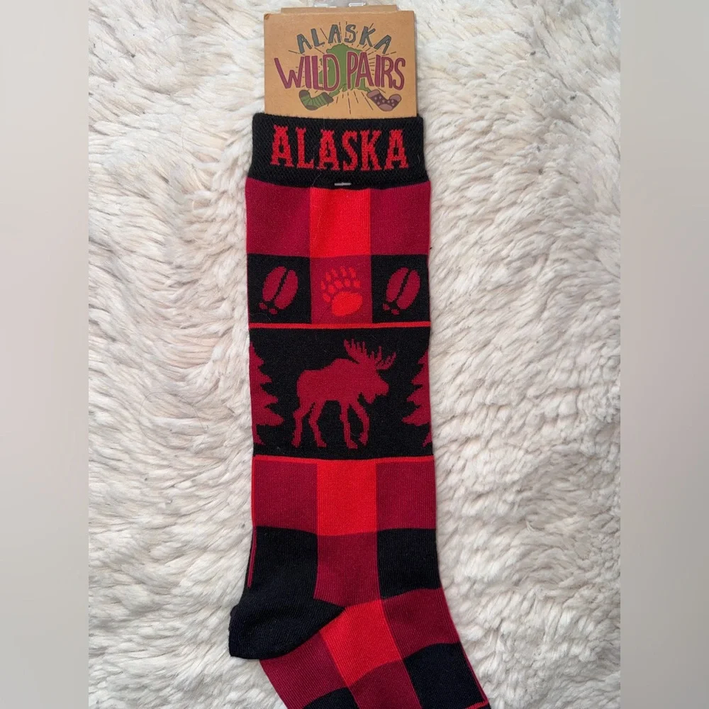 Alaska Socks Wild Pairs Crew Socks Unisex Size 6-12 Polyester Elastane Red Plaid